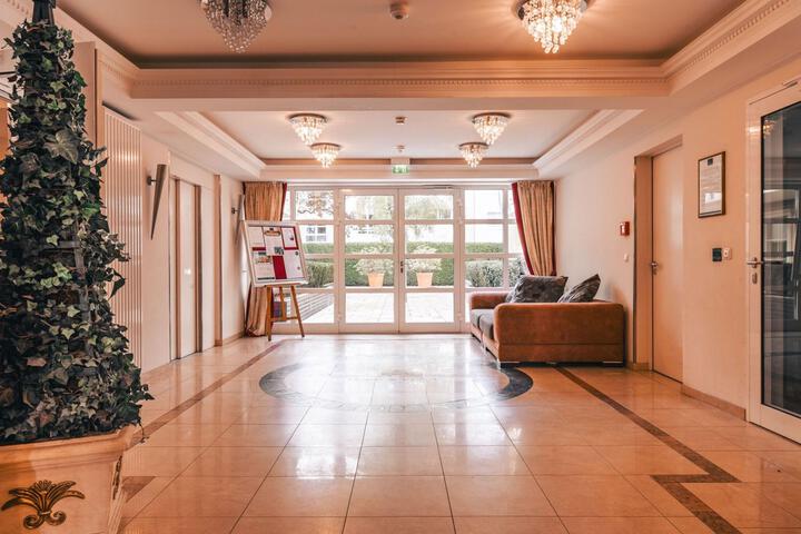 Lobby Entry