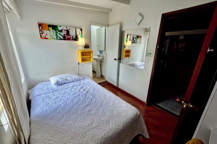 Room 7 of 36