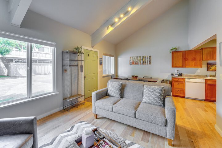 Ketchum Mountain Retreat: Central Location!