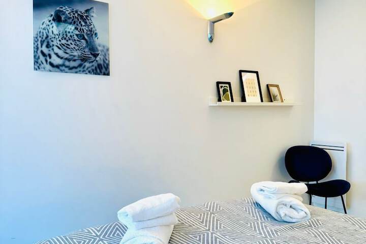Room 5 of 26