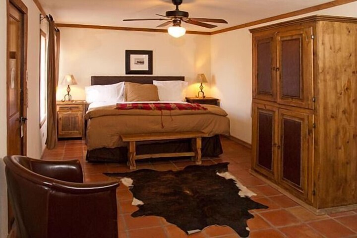 Room 16 of 54