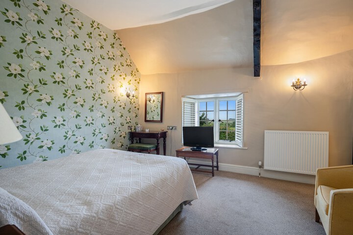 Room 8 of 41