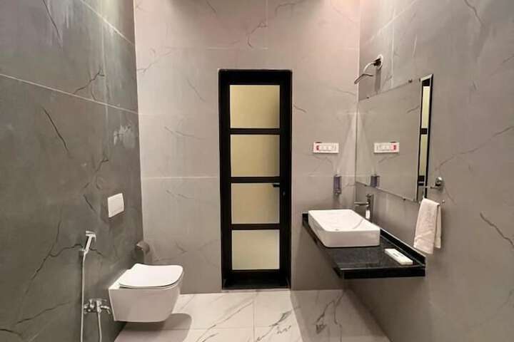 Room 20 of 20
