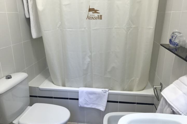Room 42 of 56