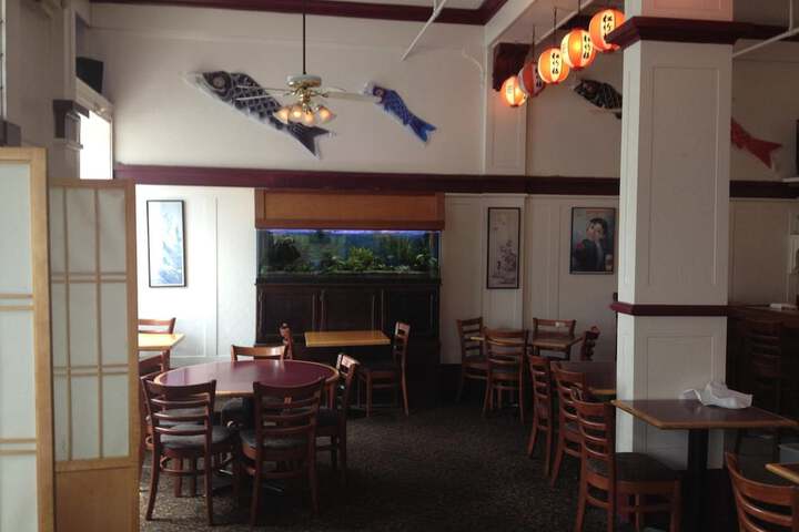 Dining 90 of 153