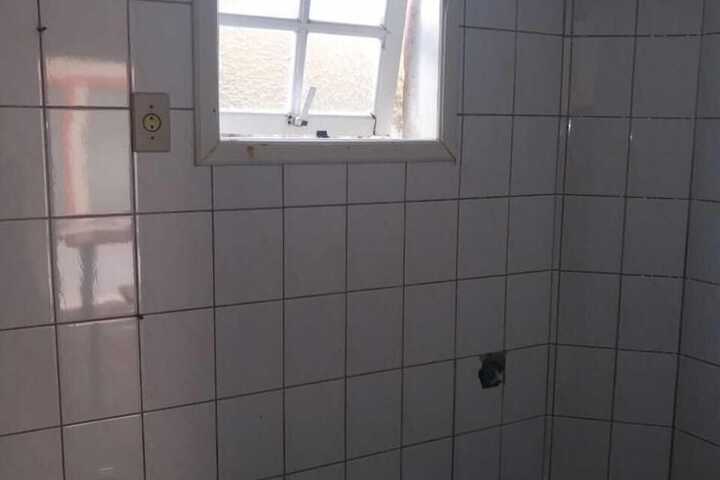 Room 16 of 18