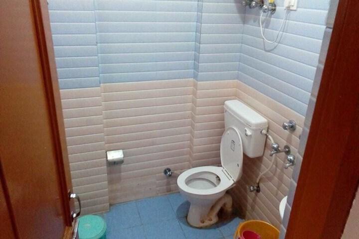 Room 19 of 34