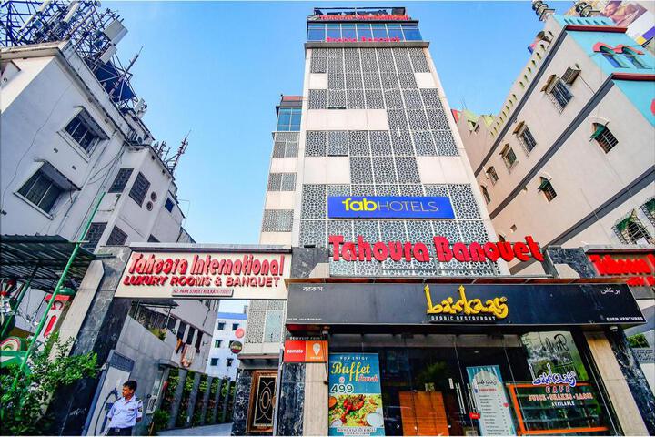 FabHotel Prime Tahoura International