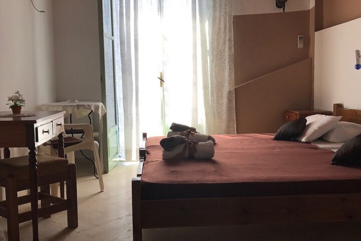 Room 18 of 42