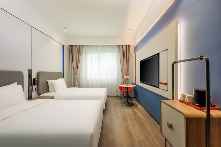 Room 30 of 88