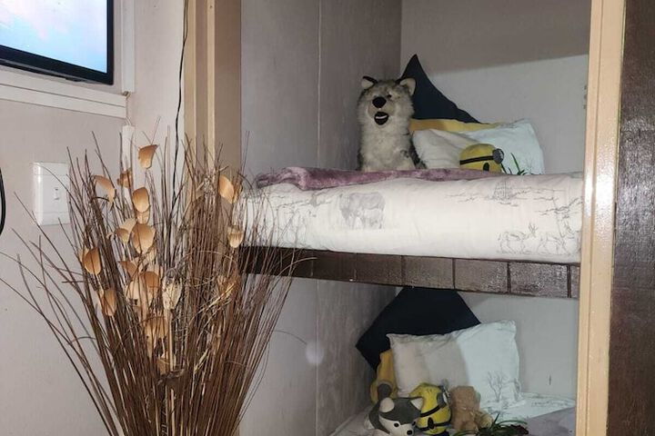 Room 12 of 50