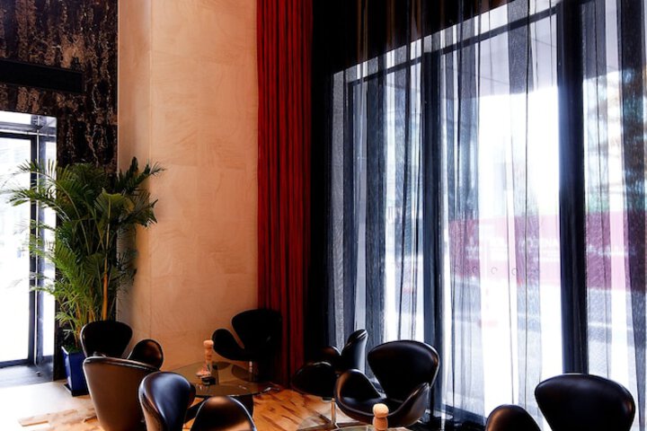 Guest Lobby