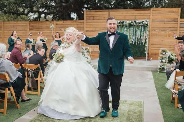 Hotel Exterior 43 of 46