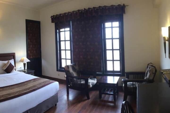 Room 16 of 35