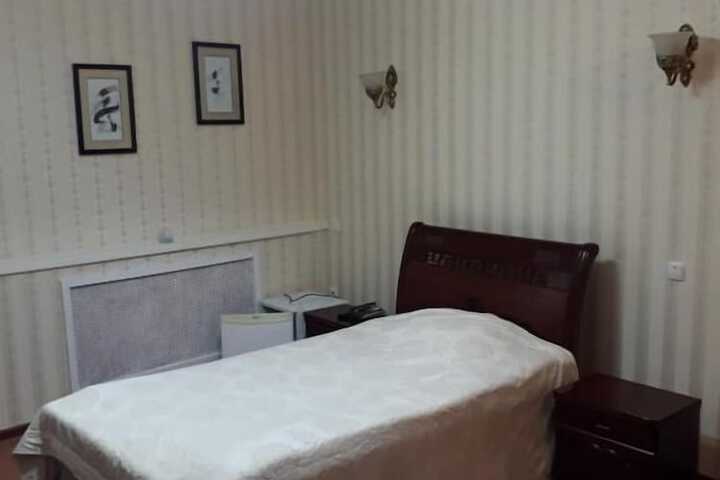 Room 11 of 41