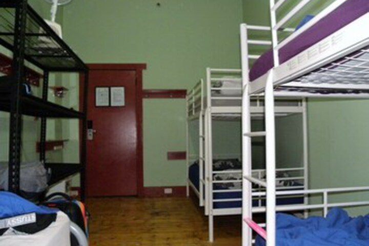 Room 28 of 135