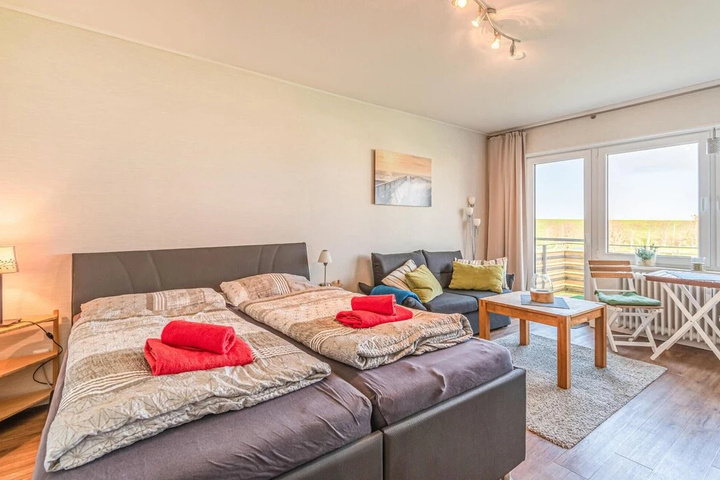 Room 2 of 12