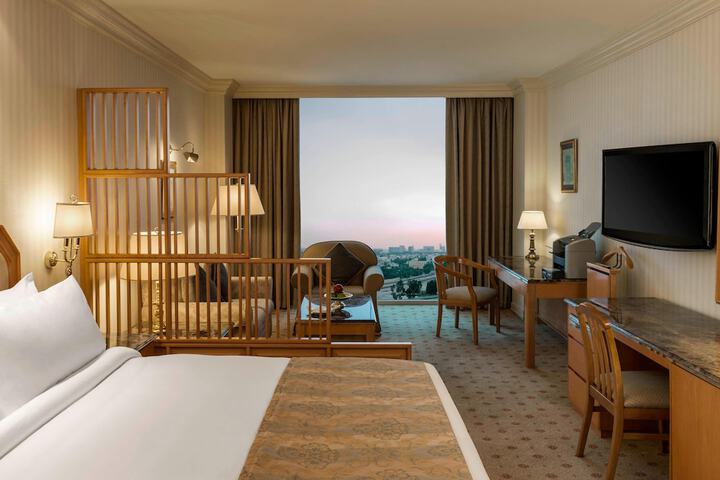 Room 10 of 47