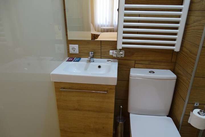 Clean Restrooms