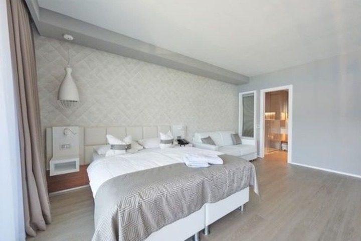 Room 20 of 112