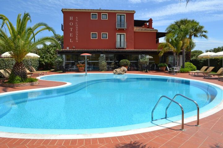 Pool 38 of 62