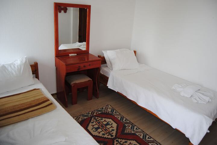 Room 2 of 13