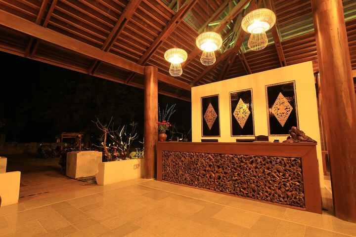 Hotel Interior 3 of 80