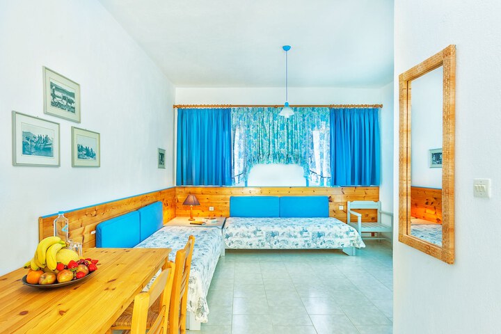 Room 26 of 43