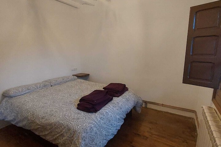 Room 5 of 13