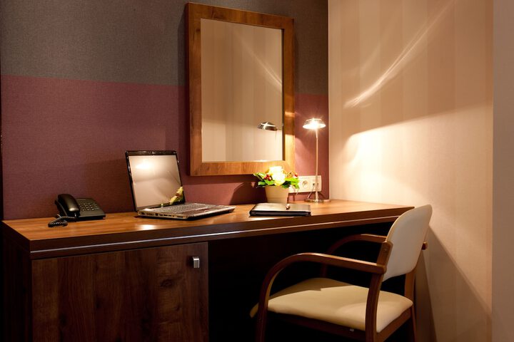 In-room business center