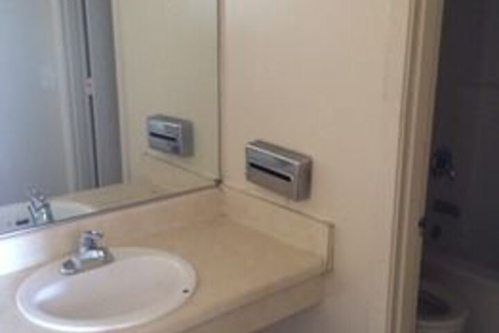 Room 5 of 14