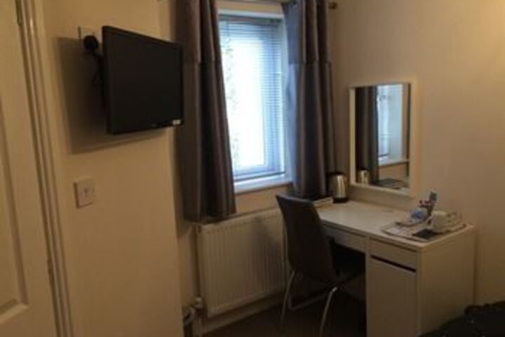 Room 13 of 15