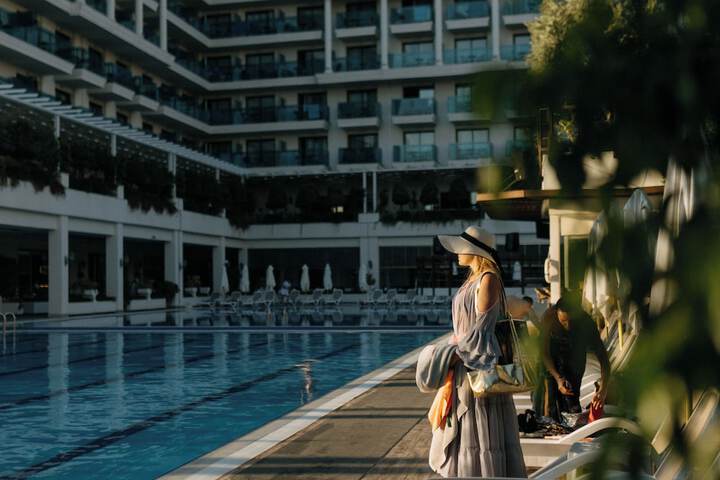Pool 21 of 72