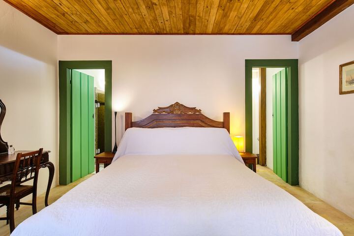 Room 25 of 139