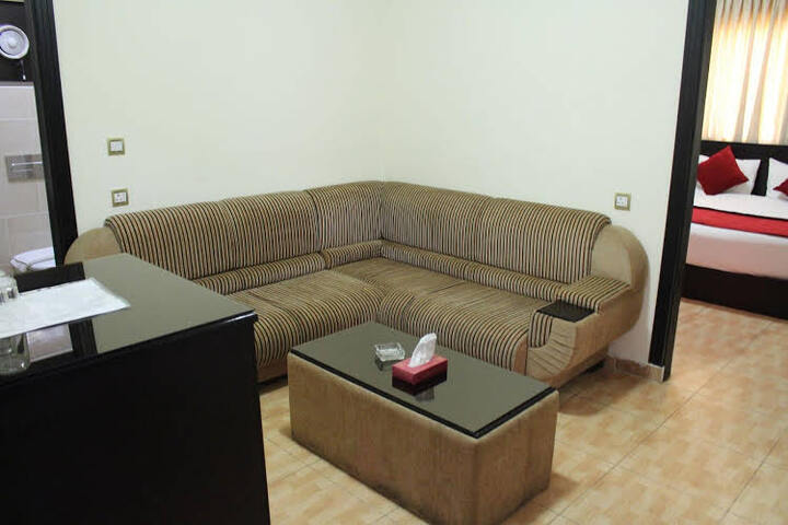 JAWABREH HOTEL & SUITES