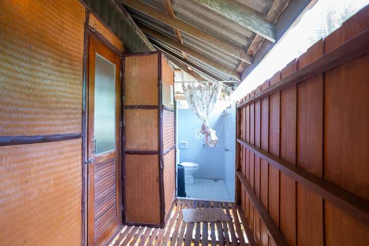 Room 2 of 68