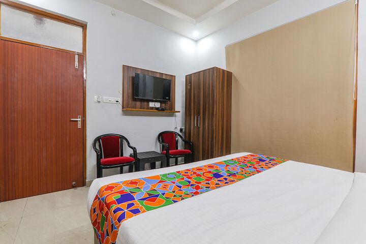 Room 21 of 27