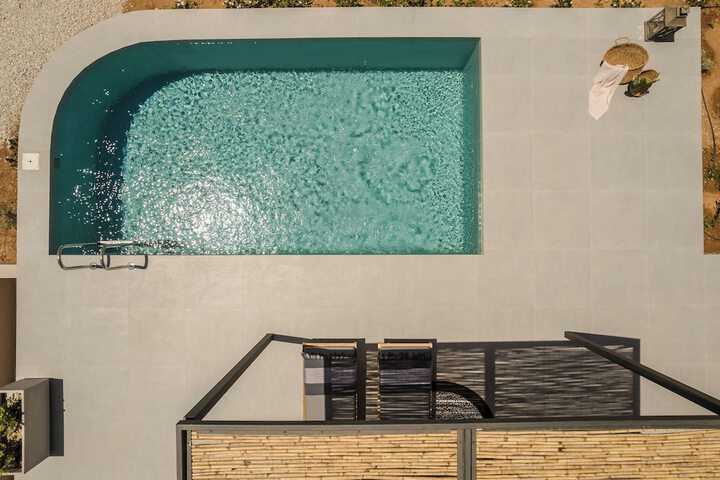 Pool 51 of 87