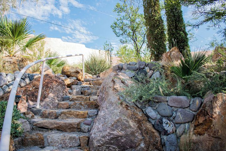 Hotel Exterior 54 of 61