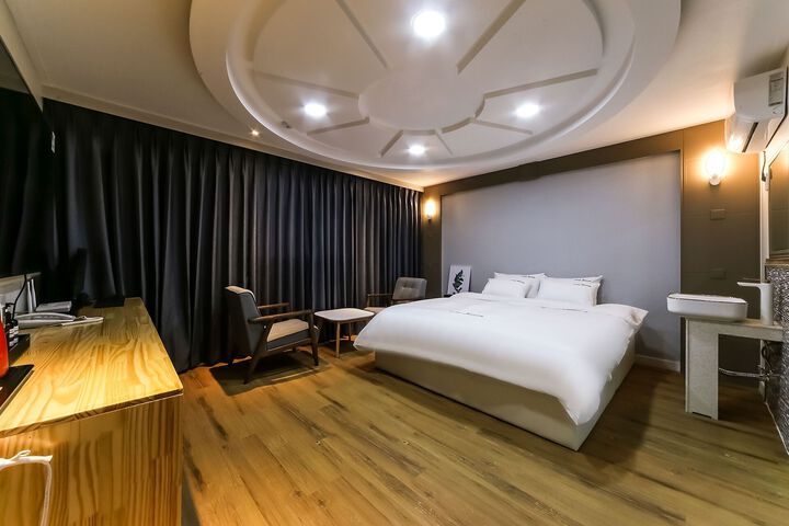 Room 59 of 67