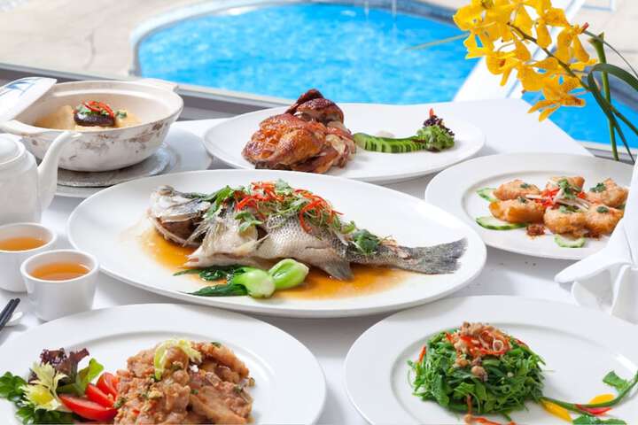 Dining 57 of 77