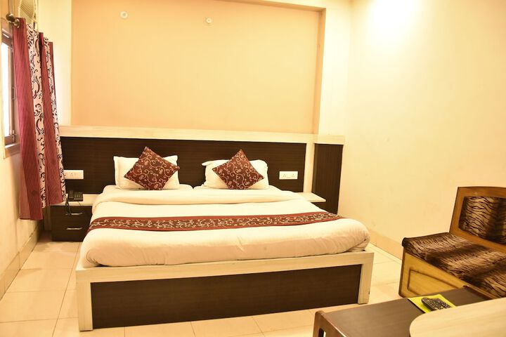 Room 10 of 19
