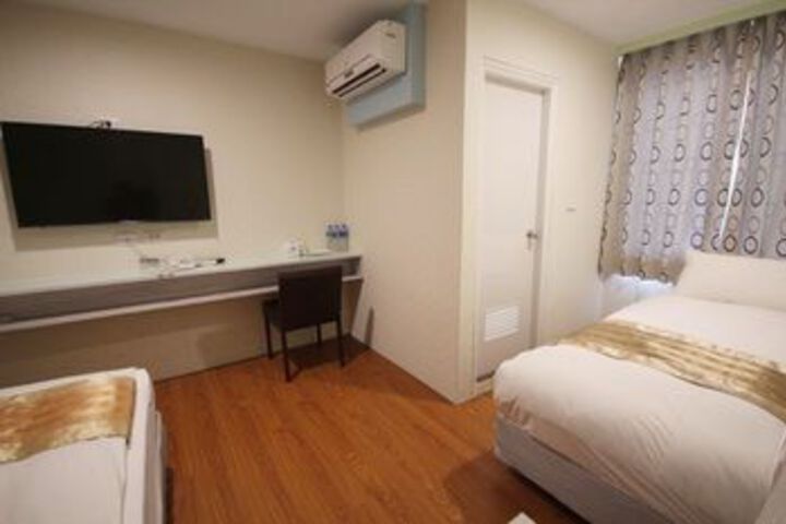 Room 20 of 30