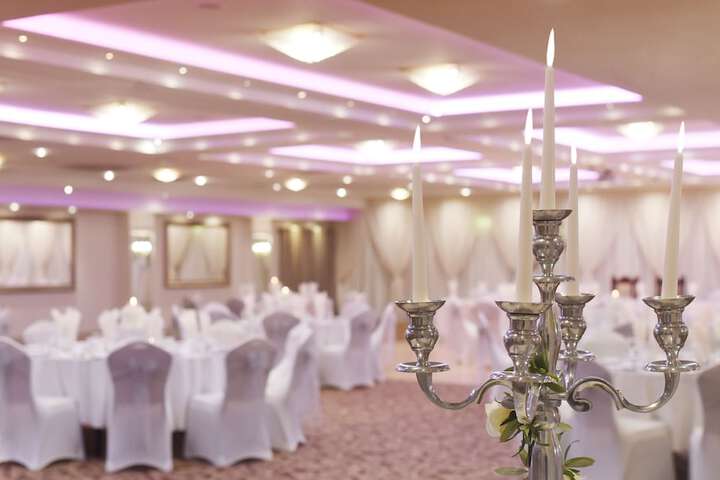 Ballroom/Hall 62 of 83