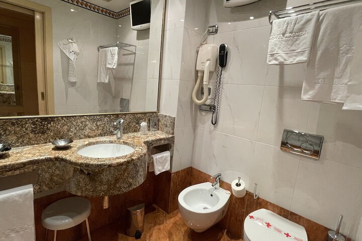 Clean Restrooms
