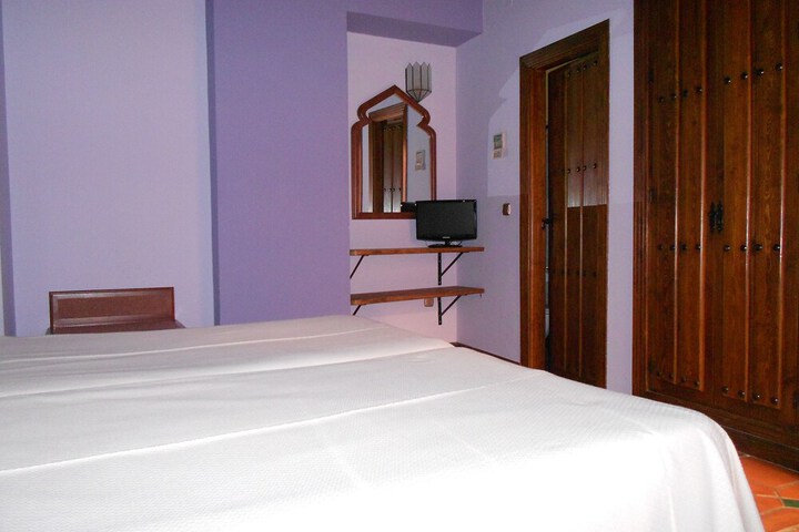 Room 8 of 31