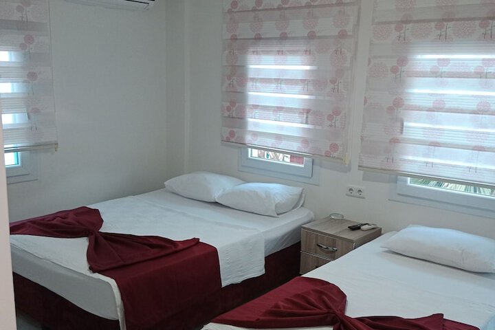 Room 5 of 23