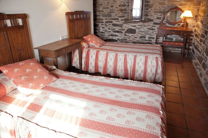 Room 3 of 20