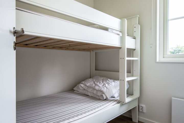 Room 2 of 36