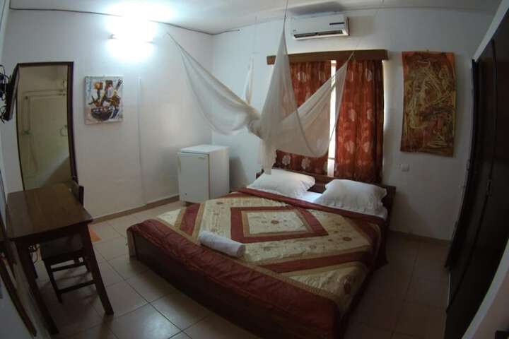 Room 13 of 52